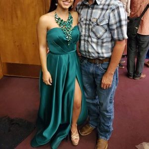 GREEN SHERRI HILL GOWN